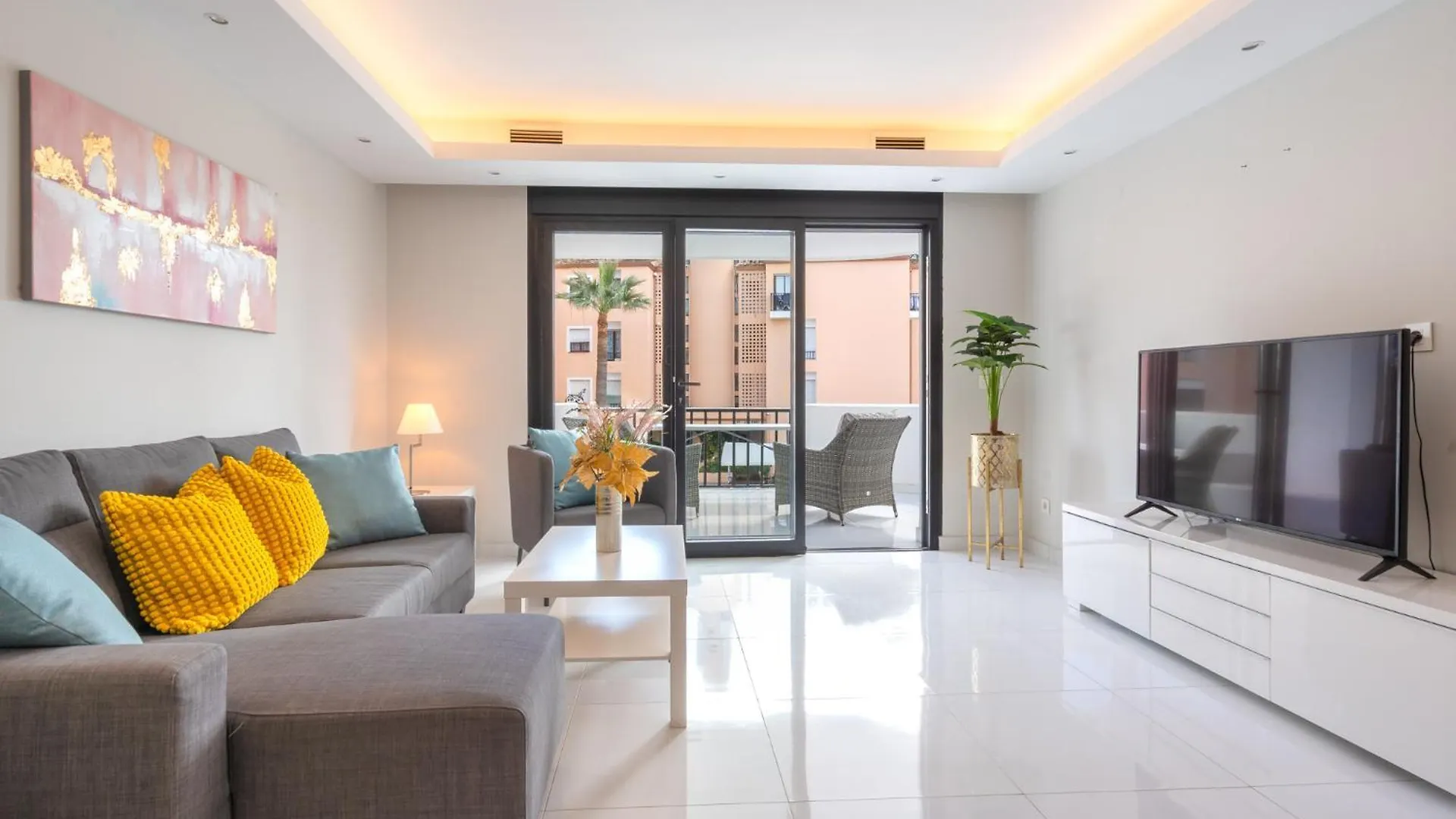 Puerto Banus Two Bedroom Luxurious Apartment With Parking Marbella