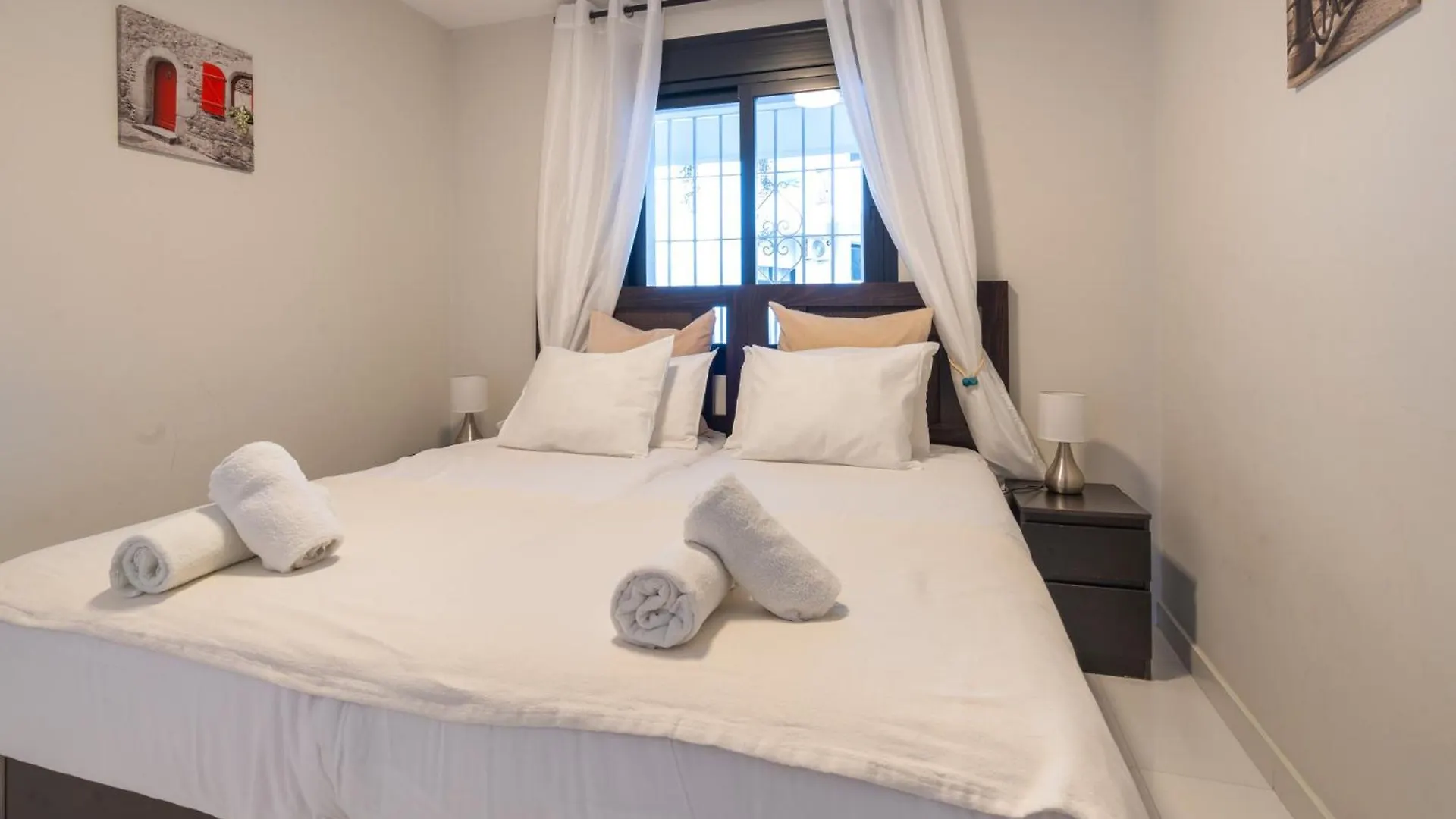 Puerto Banus Two Bedroom Luxurious Apartment With Parking Marbella Spain