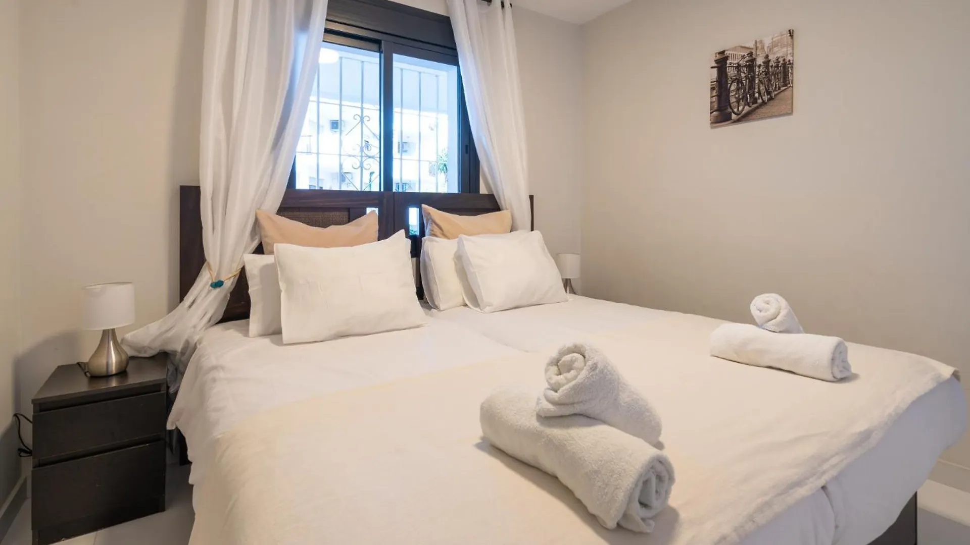 Puerto Banus Two Bedroom Luxurious Apartment With Parking Marbella